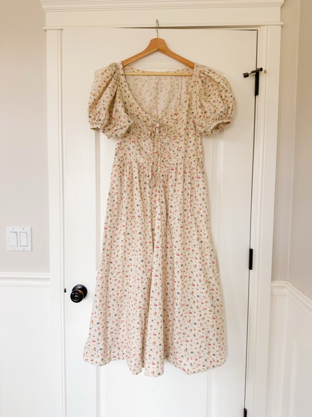 Doen Monceau Cottage Breeze White Small Floral Puff Sleeve Maxi Dress Size M